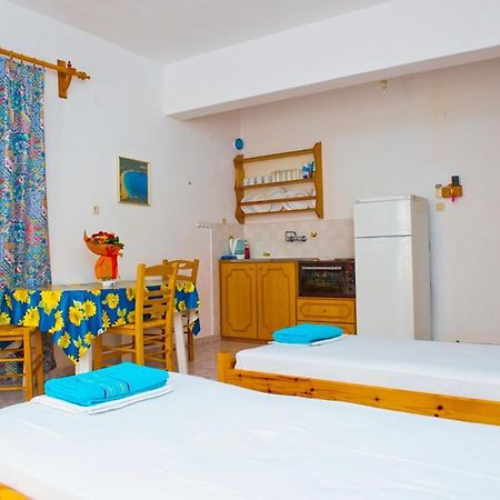 העיירה סקיאתוס Syraina Apartments מראה חיצוני תמונה