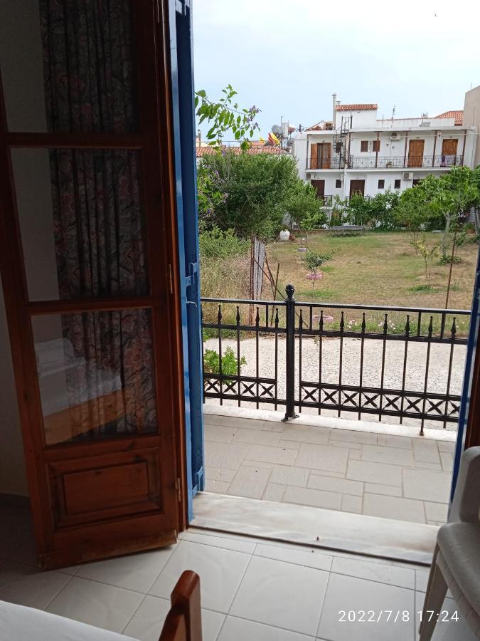 העיירה סקיאתוס Syraina Apartments מראה חיצוני תמונה