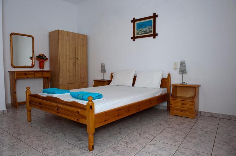 העיירה סקיאתוס Syraina Apartments מראה חיצוני תמונה