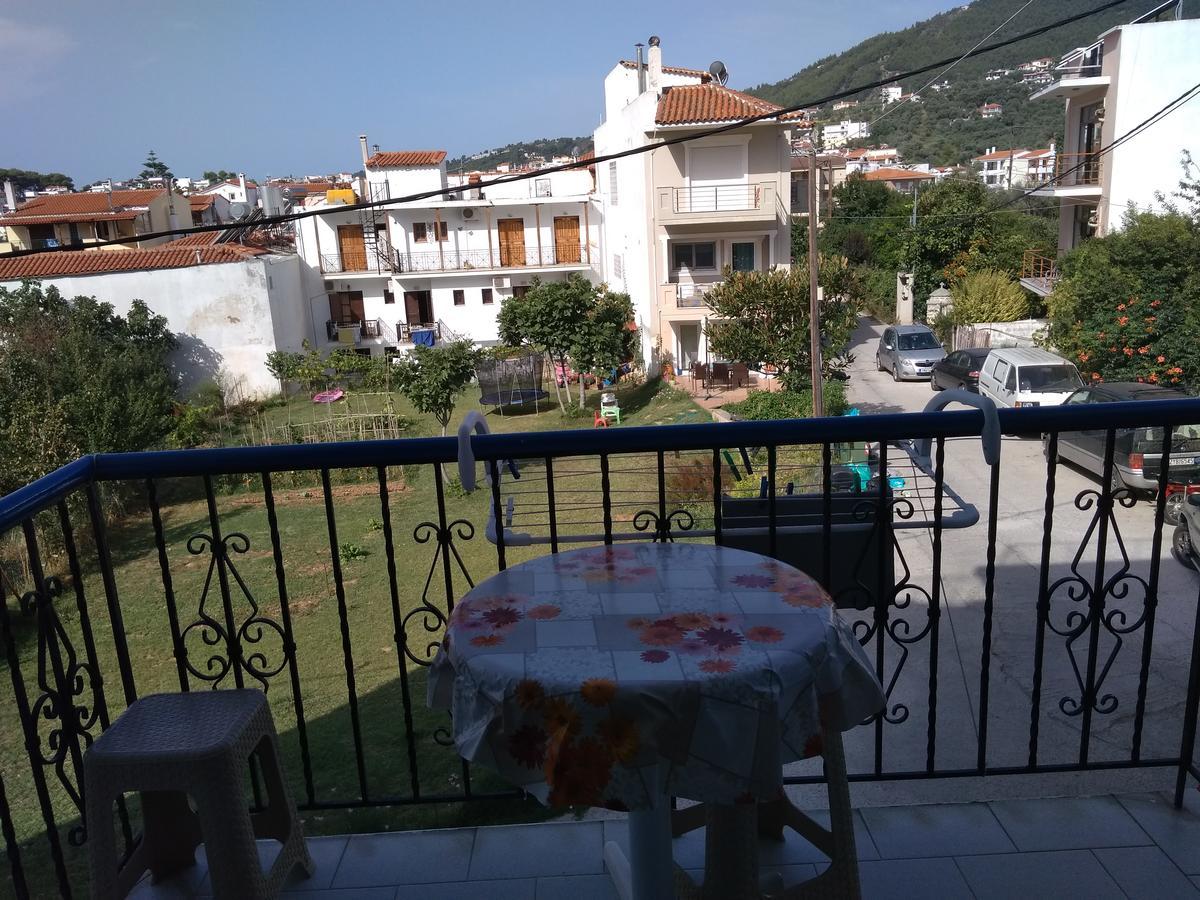 העיירה סקיאתוס Syraina Apartments מראה חיצוני תמונה